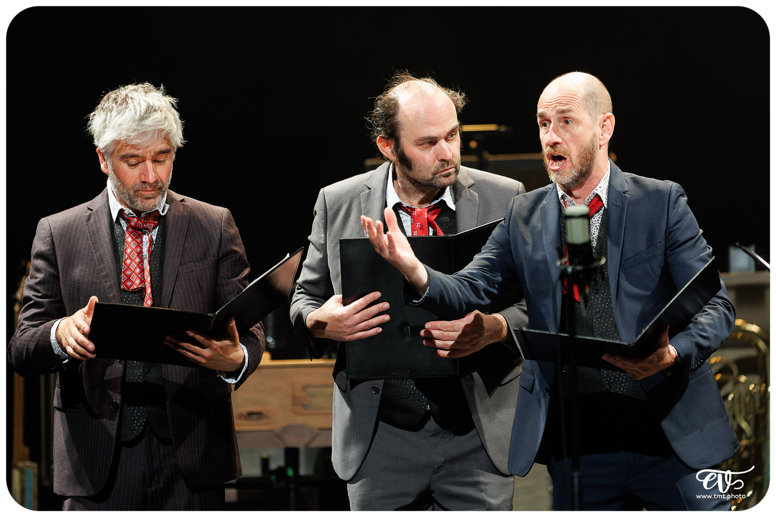 NOS COURSES FOLLES - LES FOUTEURS DE JOIE